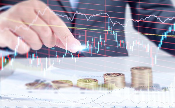 比特币突破12万美元关口 投资者关注监管新政与重磅IPO